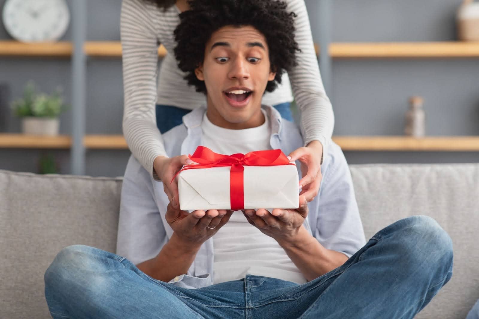 What to Give Your Boyfriend for His Birthday: The Ultimate Gift Guide